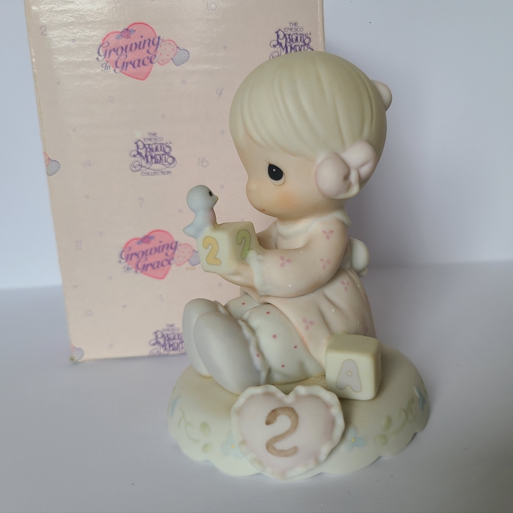 Vintage 1994 Precious Moments Growing In Grace 2 Years Old Collectible Figurine